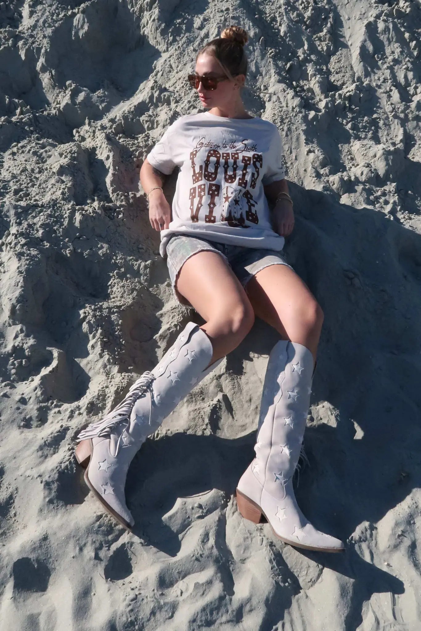 Louisville Boots Oversize Cuffed Graphic Tee