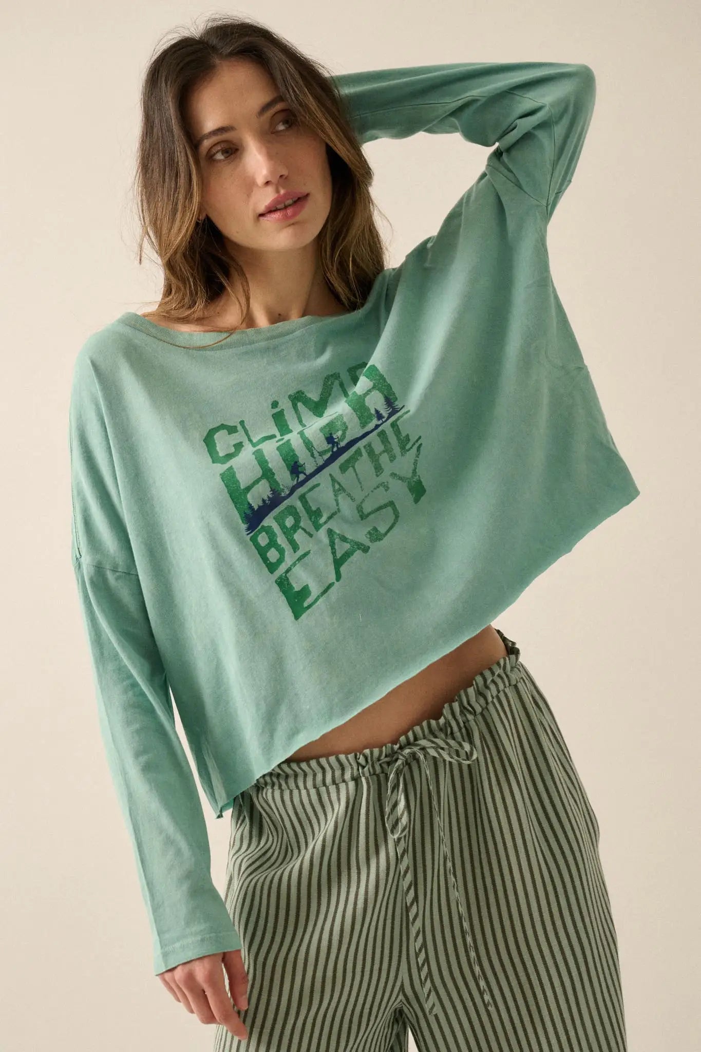 Climb High Cropped Long-Sleeve Graphic Tee