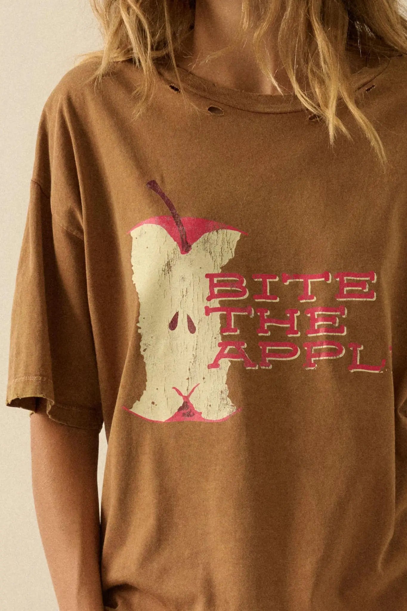 Bite the Apple Distressed Oversize Graphic Tee
