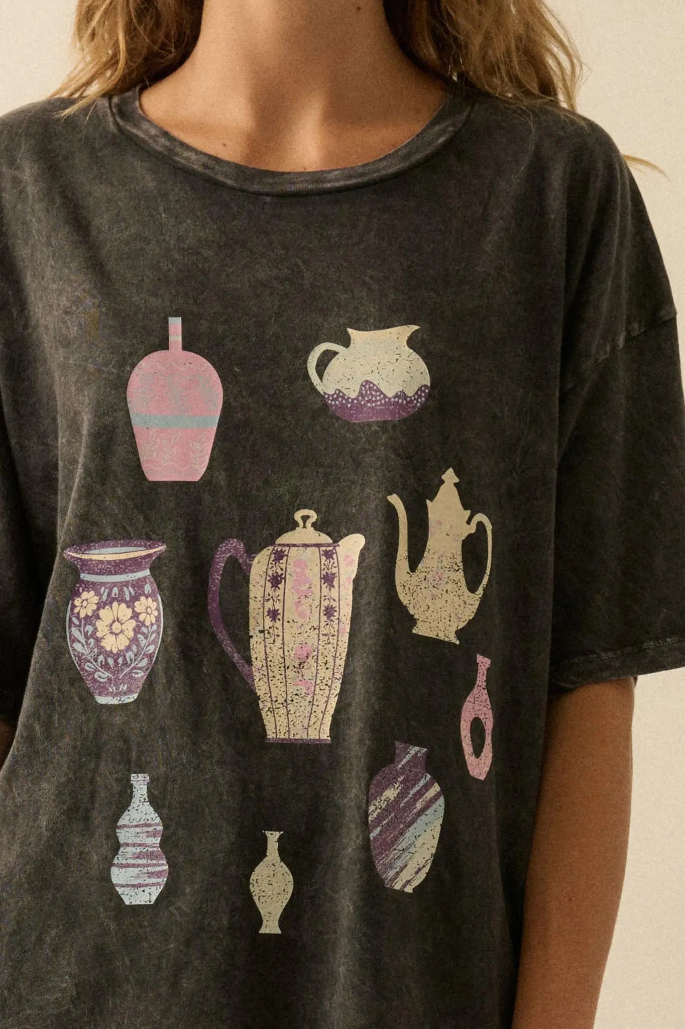 Pretty Pottery Vintage-Wash Oversize Graphic Tee