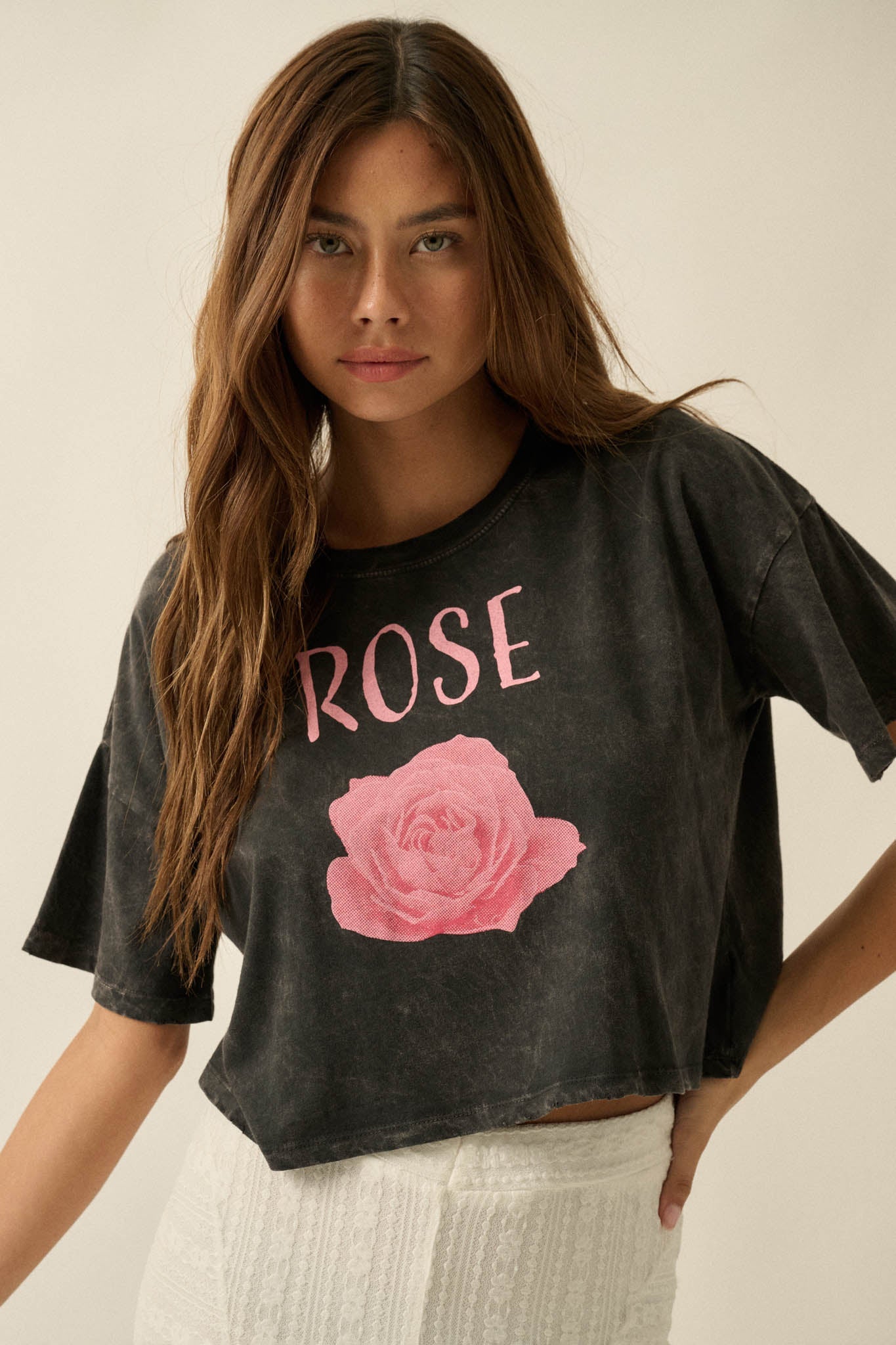 Blooming Rose Vintage-Wash Cropped Graphic Tee