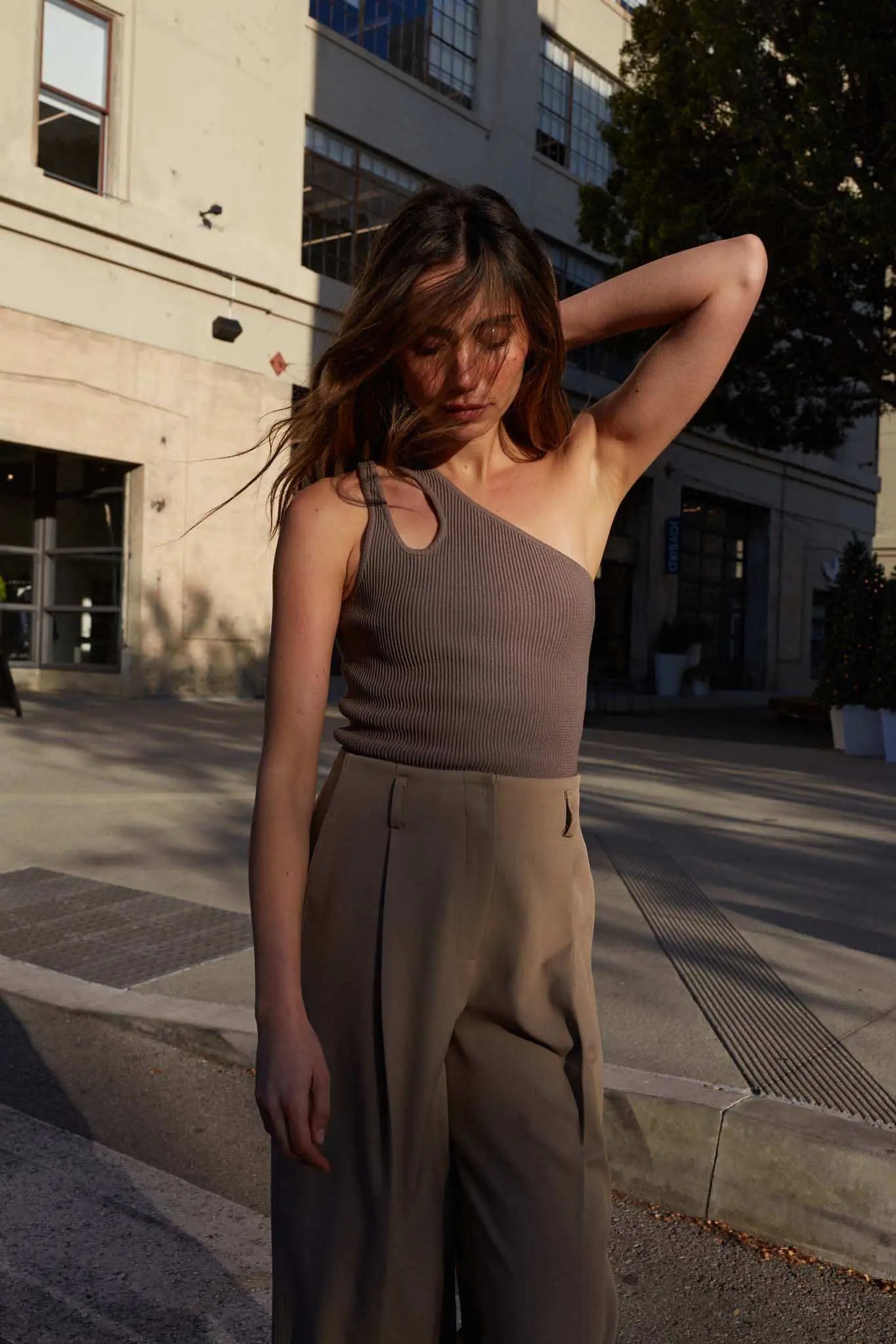 Shaper Fit Asymmetrical Cropped Cutout Tank Top