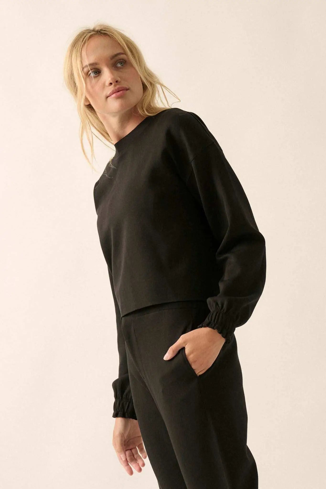 Premium Scuba Ruffle-Cuff Pullover Top