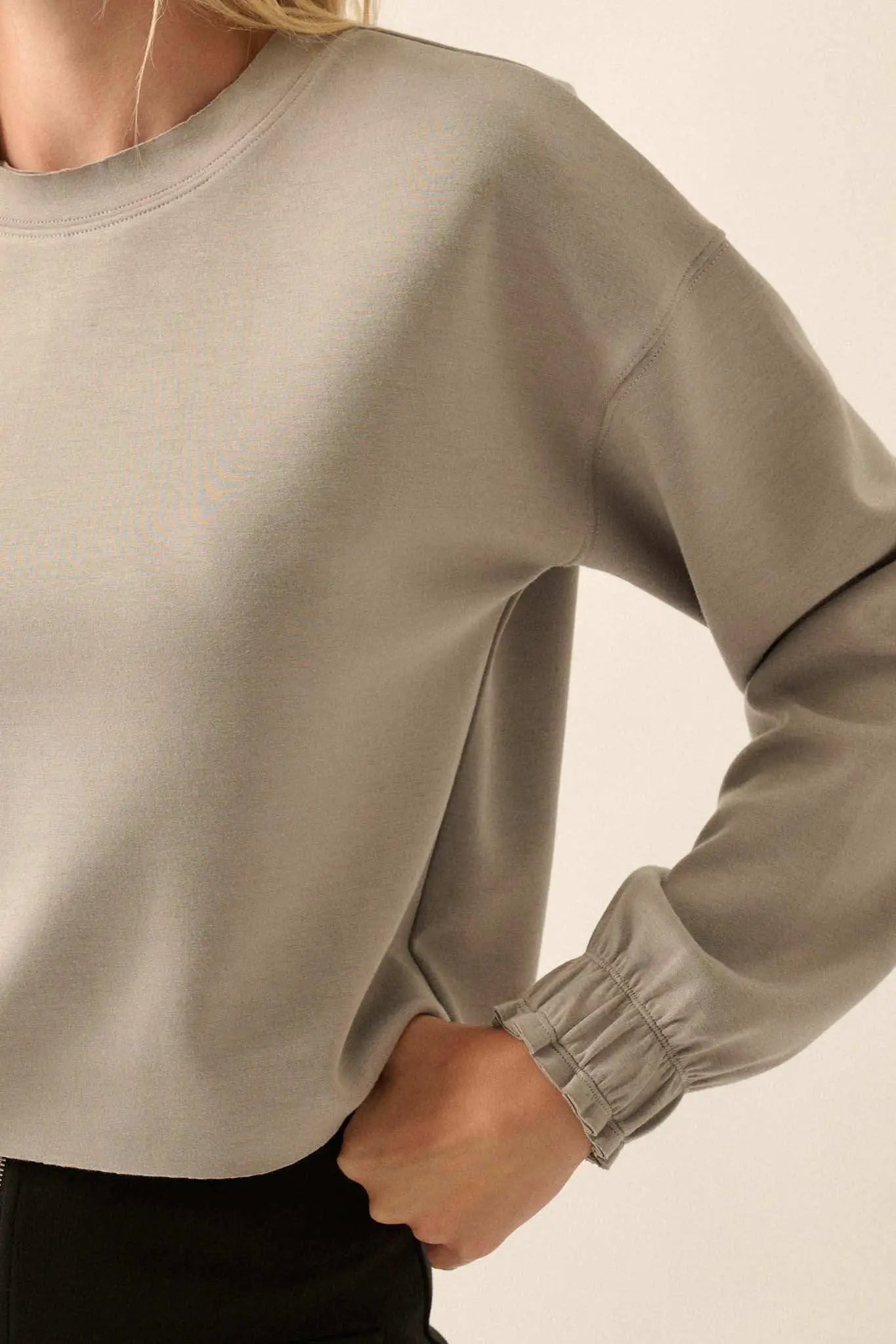 Premium Scuba Ruffle-Cuff Pullover Top