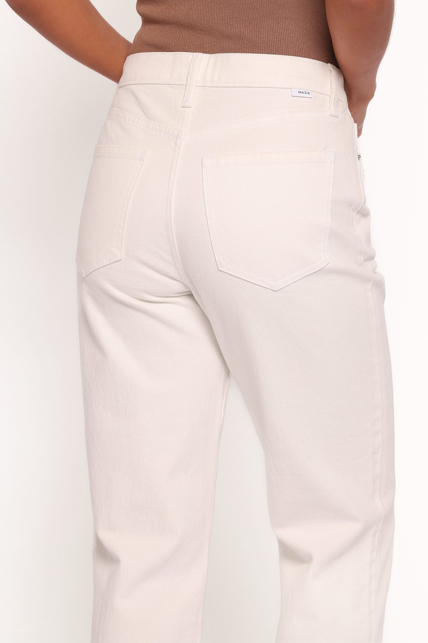 Sundaze Straight Leg Jean - Swan